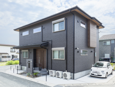 総額コストを念頭に「やりくり」重ねて<br>耐震や間取り、デザインにも高い満足感