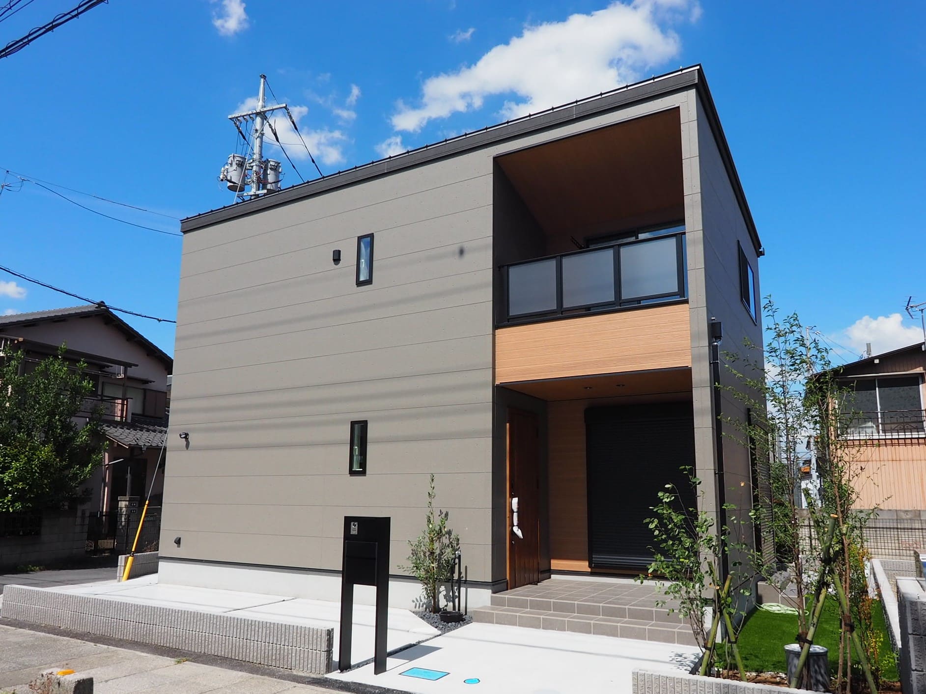 草加市青柳モデルハウスの外観